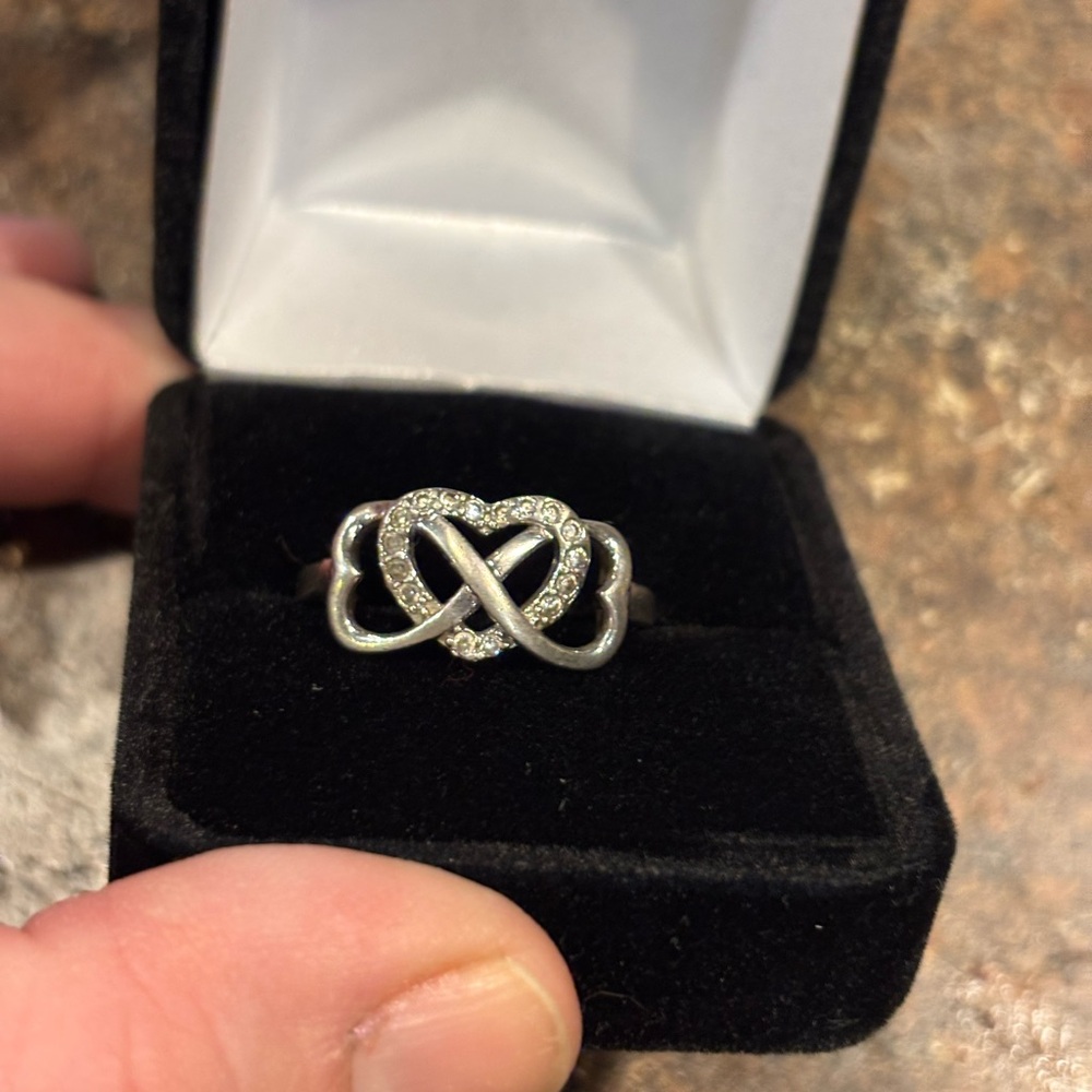 Elegant Silver Infinity Ring 925 - image 8